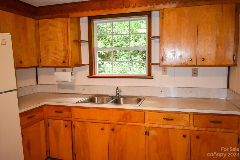 Property image 5 at 95 Rhododendron Lane, Almond, NC 28702