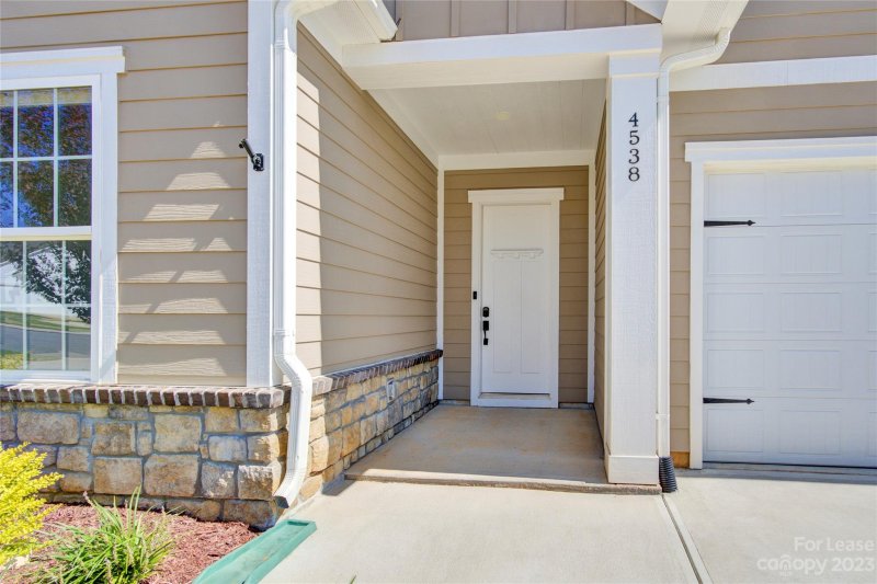 Property image 3 at 4538 Stellata Loop, Sherrills Ford, NC 28673