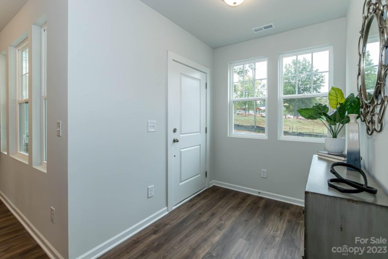 Property image 4 at 920 Holland Avenue, Charlotte, NC 28206