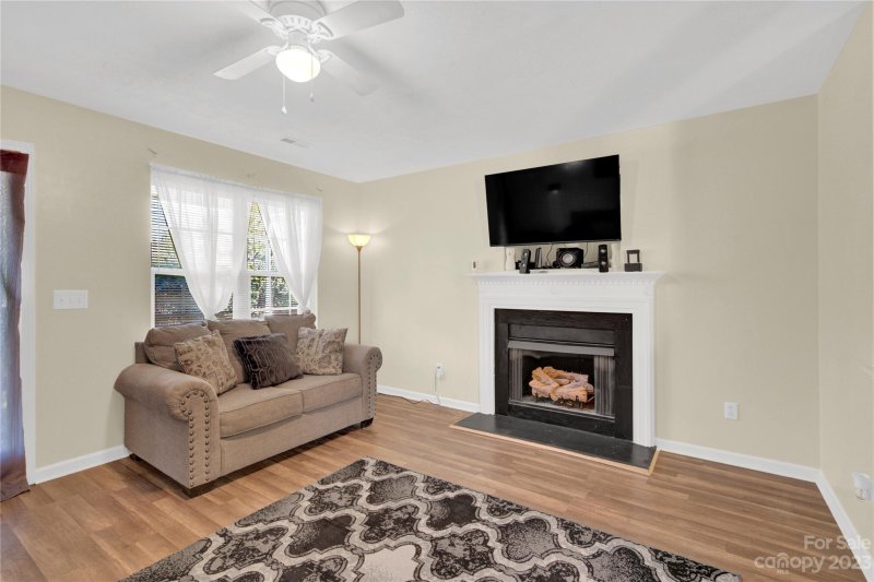 Property image 5 at 811 Sir Raleigh Drive, Concord, NC 28025