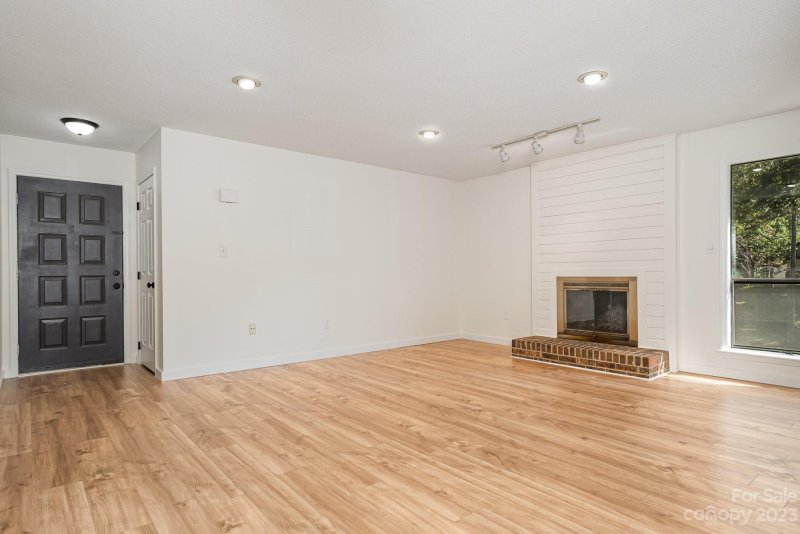 Property image 3 at 5713 Dockside Drive, Charlotte, NC 28227