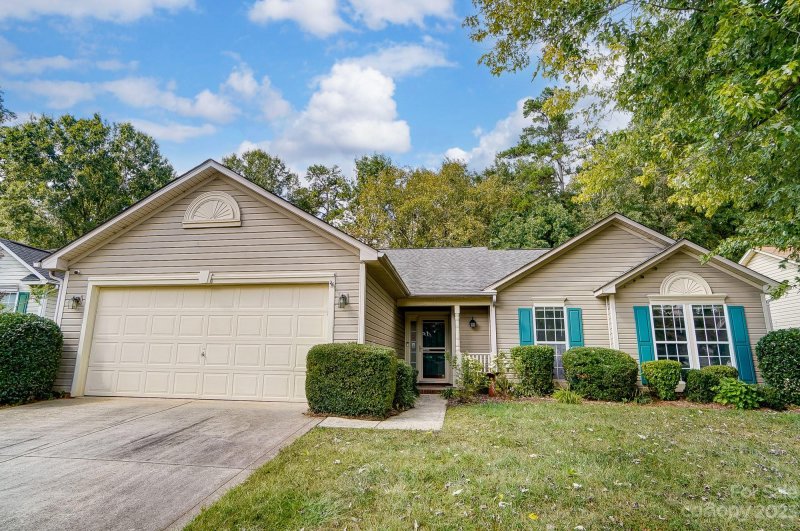 Property image 2 at 3229 Frostmoor Place, Charlotte, NC 28269