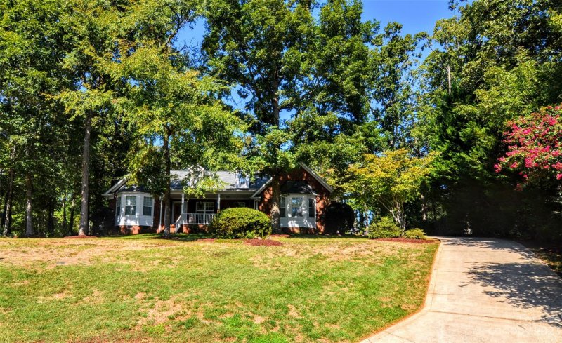 Property image 2 at 210 Locust Court, Indian Trail, NC 28079