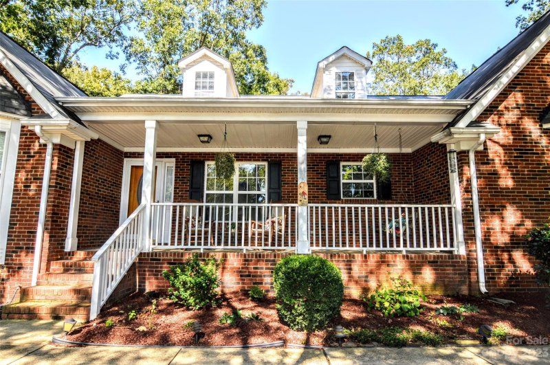 Property image 3 at 210 Locust Court, Indian Trail, NC 28079