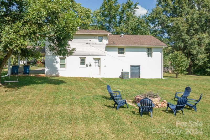 Property image 2 at 5703 Valley Field Road, Hickory, NC 28602