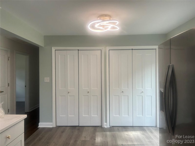 Property image 3 at 1127 Scottsdale Road, Charlotte, NC 28217