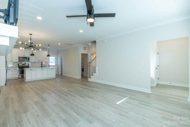 Property image 3 at 8502 Sharonbrook Drive, Charlotte, NC 28210