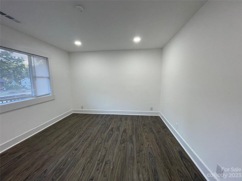 Property image 4 at 5200 Queen Anne Road, Charlotte, NC 28217