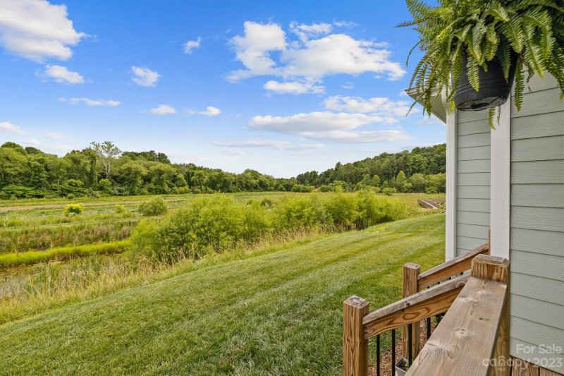 Property image 2 at 238 Leyland Circle, Hendersonville, NC 28792