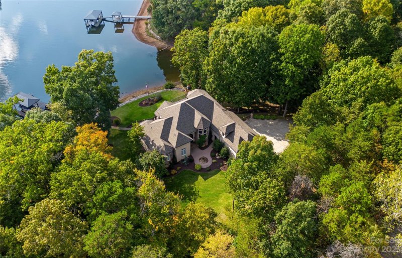 Property image 3 at 787 Beaten Path Road, Mooresville, NC 28117