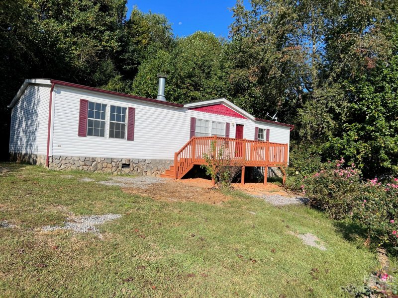 Property image 2 at 3607 Cameo Lane, Lenoir, NC 28645