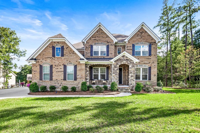 1004 Princessa Drive