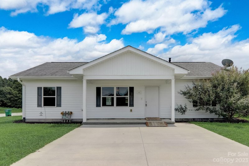 Property image 3 at 107 Hofer Court, East Flat Rock, NC 28726