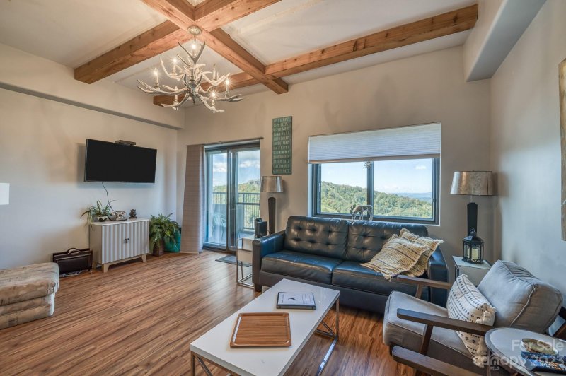 Property image 3 at 303 Sugar Top Drive, Sugar Mountain, NC 28604