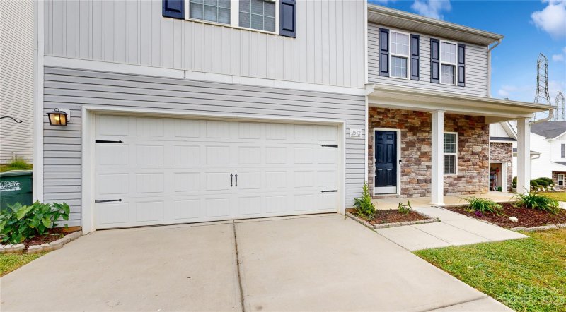 Property image 3 at 2512 Meadow Crossing Drive, Dallas, NC 28034