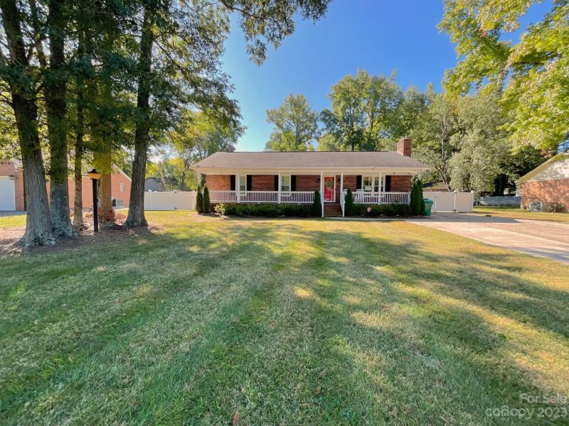 Property image 3 at 400 Parallel Drive, Harrisburg, NC 28075