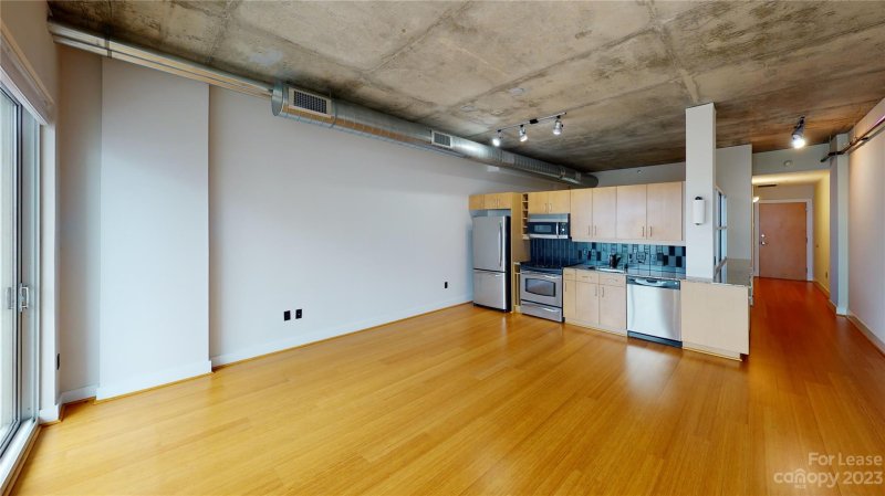 Property image 2 at 505 E 6th Street, Charlotte, NC 28202