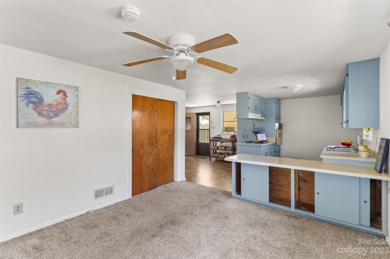 Property image 4 at 2612 25th Avenue, Hickory, NC 28601