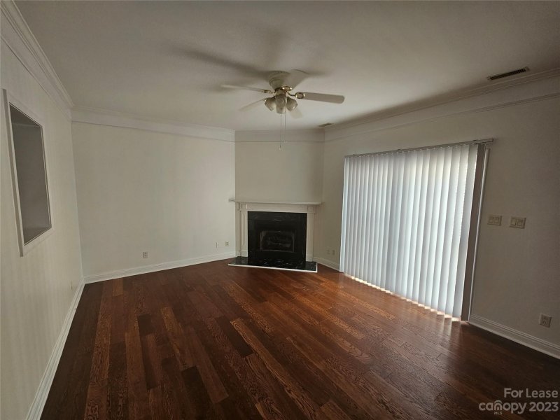 Property image 2 at 4310 Laurel Hill Lane, Charlotte, NC 28217