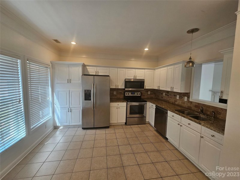 Property image 3 at 4310 Laurel Hill Lane, Charlotte, NC 28217