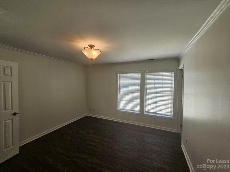 Property image 5 at 4310 Laurel Hill Lane, Charlotte, NC 28217