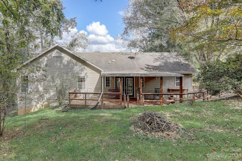Property image 3 at 93 Poplar Drive, Clyde, NC 28721