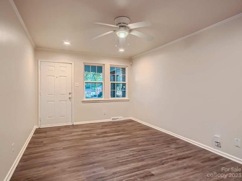 Property image 2 at 3219 Minnesota Road, Charlotte, NC 28208