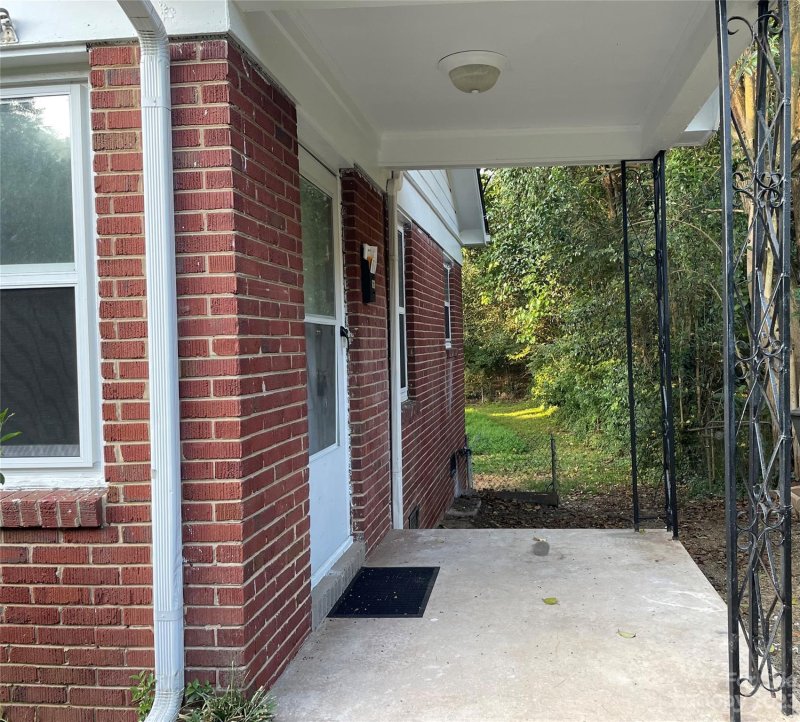 Property image 2 at 4127 Tillman Road, Charlotte, NC 28208