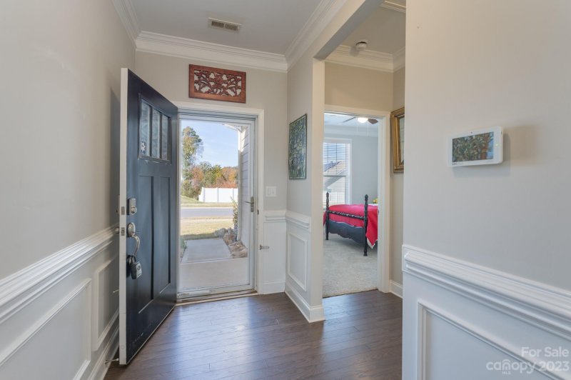 Property image 4 at 282 Robinwood Lane, Lake Wylie, SC 29710