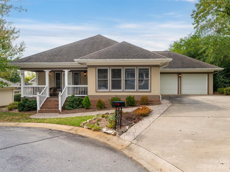 Property image 3 at 31 Creekside Way, Asheville, NC 28804