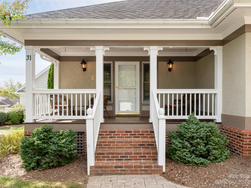 Property image 4 at 31 Creekside Way, Asheville, NC 28804