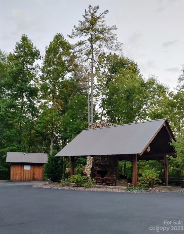 Property image 3 at 137 Cappuccino Drive, Nebo, NC 28761