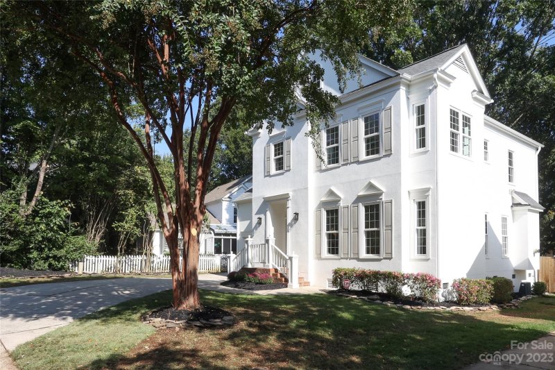 Property image 2 at 3204 Moores Glen Drive, Charlotte, NC 28209