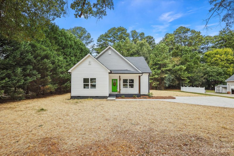 Property image 3 at 2027 India Hook Road, Rock Hill, SC 29732