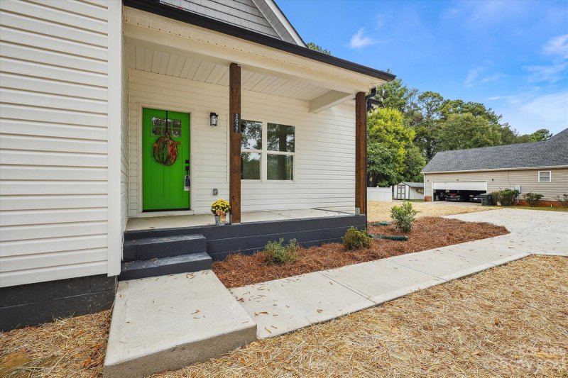 Property image 4 at 2027 India Hook Road, Rock Hill, SC 29732