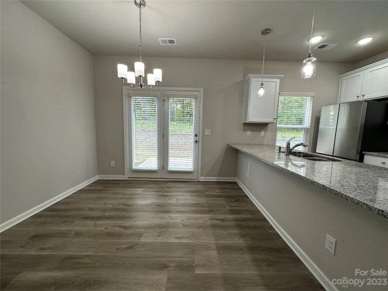 Property image 3 at 8113 Alderton Lane, Charlotte, NC 28215