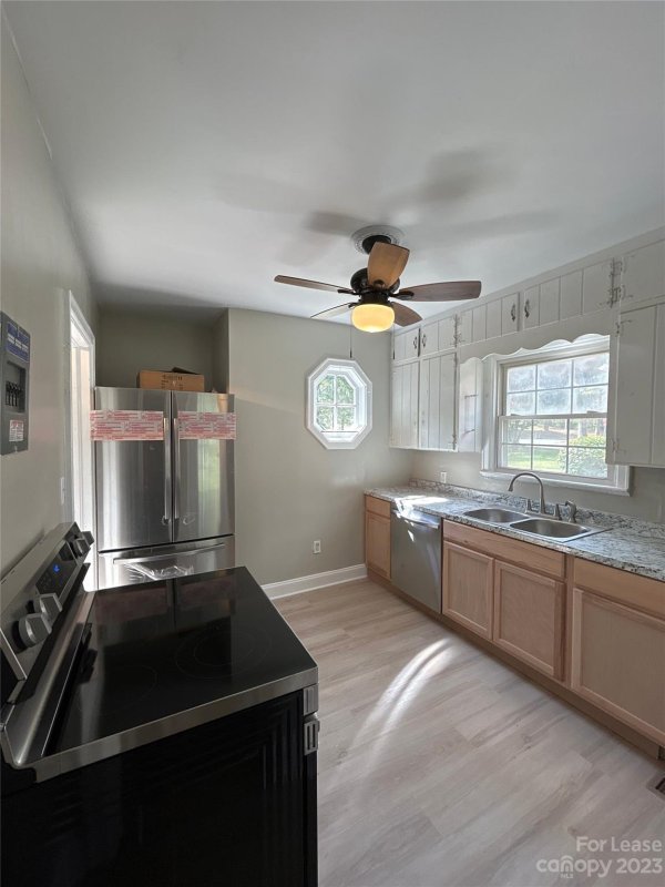 Property image 5 at 2444 Greenland Avenue, Charlotte, NC 28208