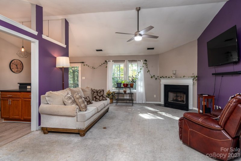 Property image 5 at 6107 Foster Brook Drive, Charlotte, NC 28216