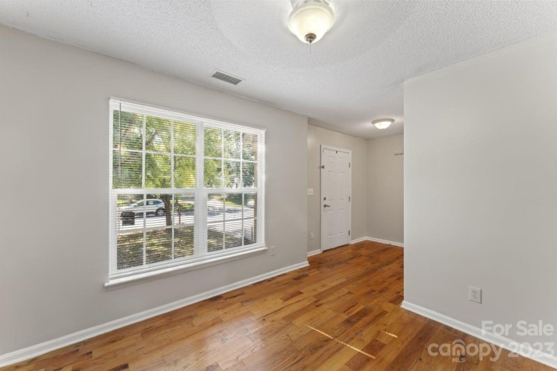 Property image 3 at 1040 Meadowbrook Lane, Concord, NC 28027