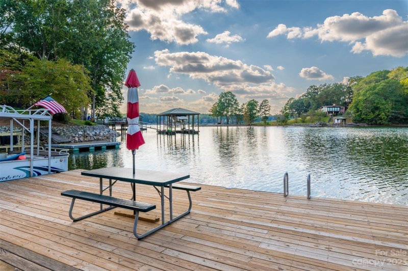 Property image 4 at 110 Mimosa Road, Statesville, NC 28677