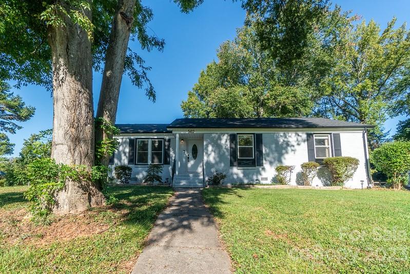 Property image 2 at 5412 Lawrence Orr Road, Charlotte, NC 28212