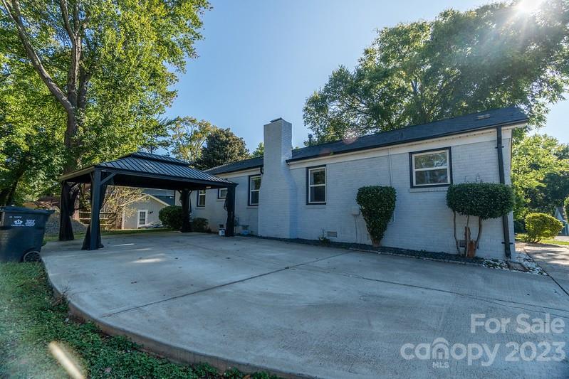 Property image 3 at 5412 Lawrence Orr Road, Charlotte, NC 28212