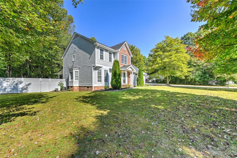 Property image 4 at 28 Southchase Drive, Fletcher, NC 28732