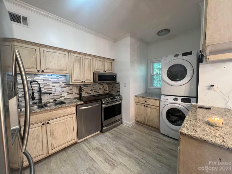 Property image 2 at 5927 Quail Hollow Road, Charlotte, NC 28210