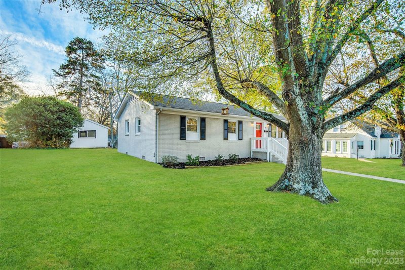 Property image 2 at 90 Hillcrest Avenue, Concord, NC 28025