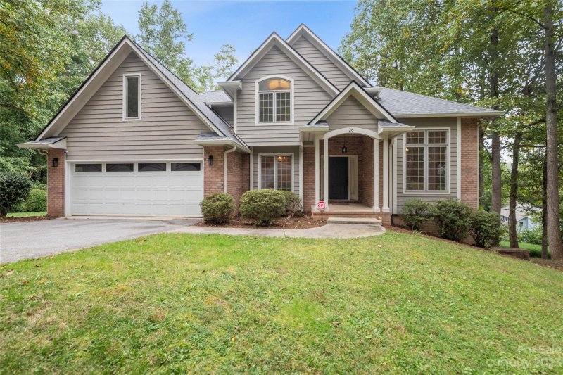 26 Weston Heights Drive