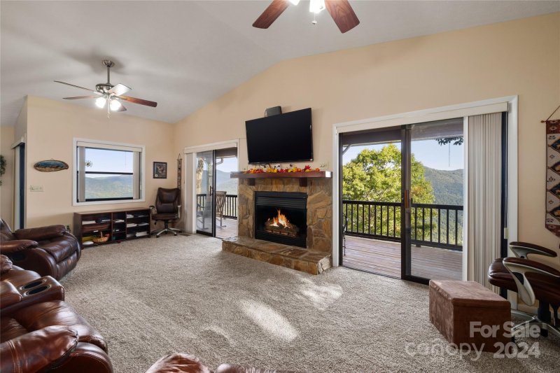 Property image 4 at 189 Chickadee Lane, Maggie Valley, NC 28751