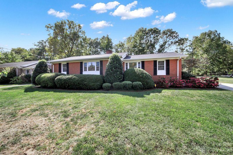 Property image 2 at 1985 Havenwood Drive, Lancaster, SC 29720