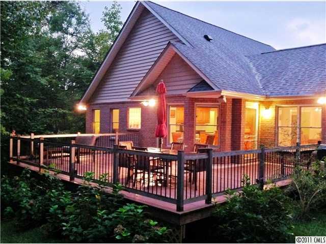 Property image 2 at 807 Ashley Court, Lowell, NC 28098