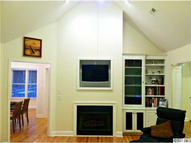 Property image 4 at 807 Ashley Court, Lowell, NC 28098